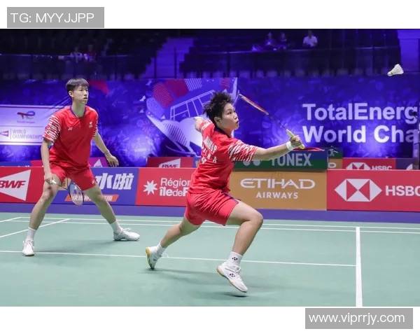 上海羽毛球队在世锦赛中的默契配合与战术分析