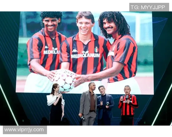 与足球明星亲密接触的精彩互动视频合集尽享足球魅力与激情瞬间