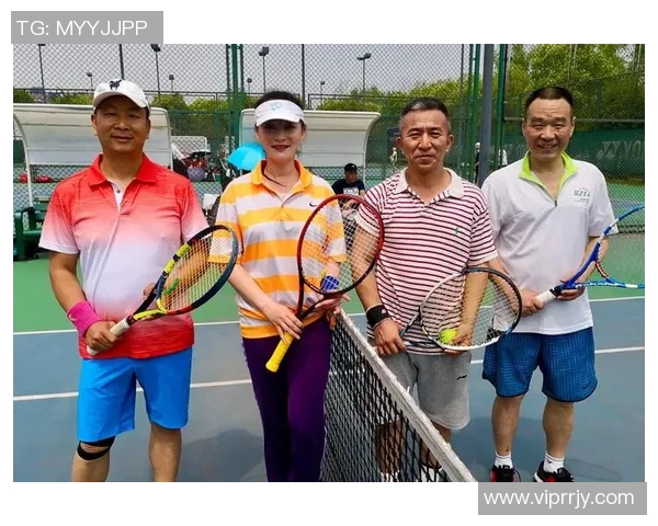 广州网球队与重庆网球队赛后复盘分析双方状态及表现差异