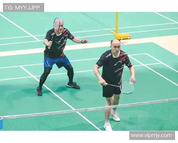 广州羽毛球队配合变革引发热议探索新战术提升团队协作能力