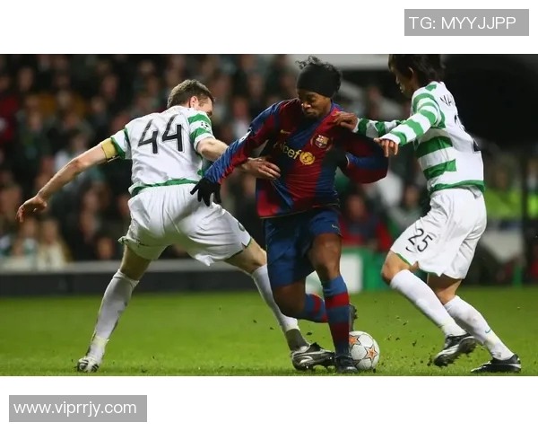 用外语介绍世界足球明星的魅力与成就探索不同文化中的足球语言 用外语介绍世界足球明星的魅力与成就探索不同文化中的足球语言